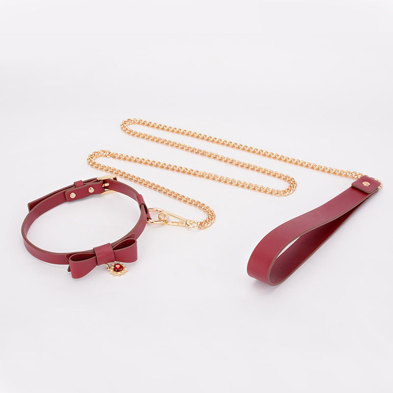 Elegant Leather Collar with Bow Pendant and Leash