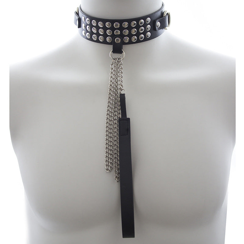 Gothic multi-rivet PU leather BDSM collar with leash for bondage play