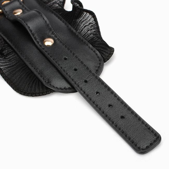 Elegant BDSM Restraint Gear with Adjustable Connectors