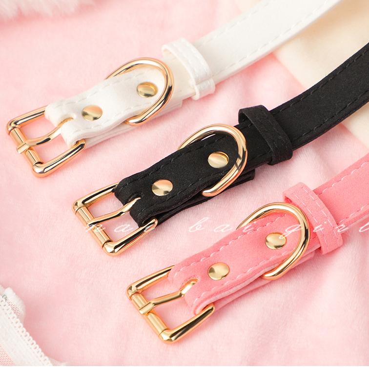 Sensory PU leather collar with bow and bell for intimate play.