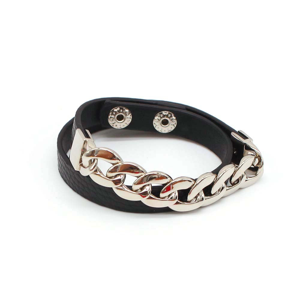 Exquisite Chain PU Leather Bracelet – Stylish and durable fashion accessory