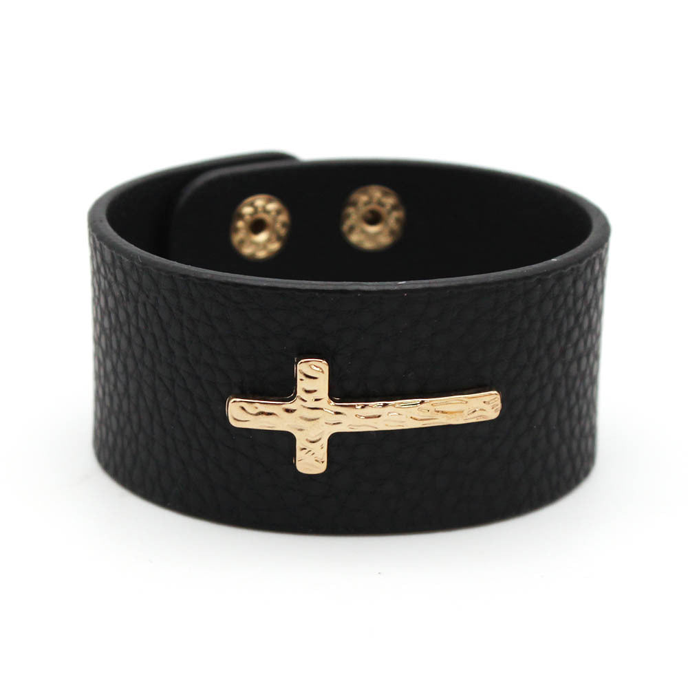 Hammered Cross PU Leather Bracelet – Stylish BDSM accessory for men and women